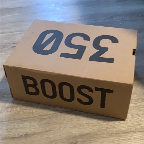 Yeezy Oreo size 11 - Picture 8 of 8